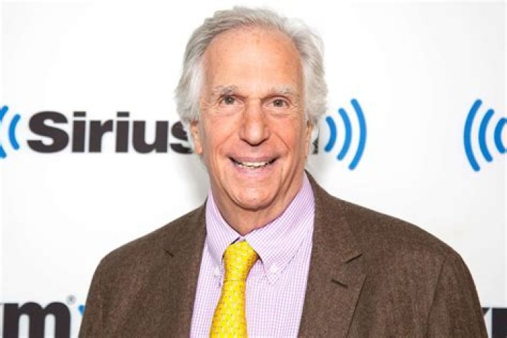 Henry Winkler & Son Max Winkler Serve Christmas Eve Dinner