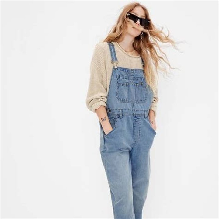 Hottest Women’s Overalls in 2023 – Hollywood Life Reviews – Hollywood Life