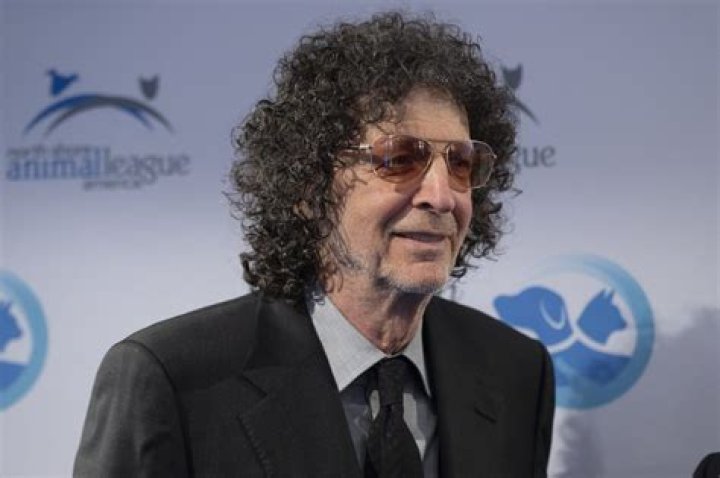 Howard Stern smiles at a 2014 photocall