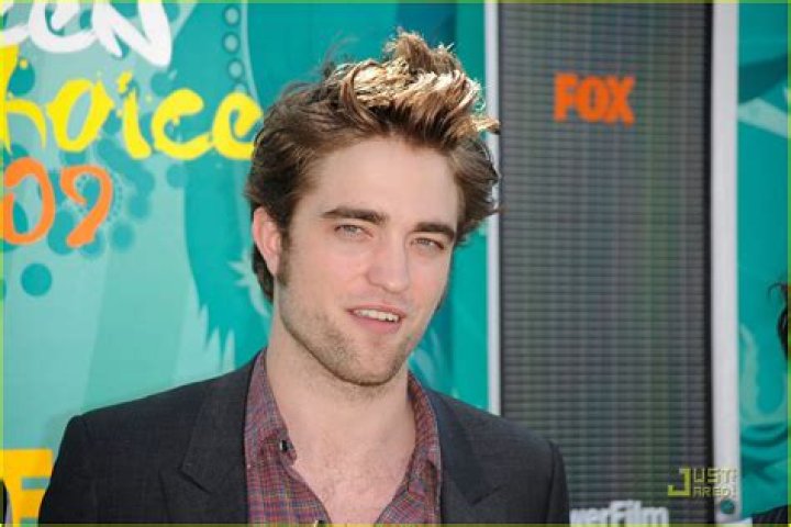 Ian Somerhalder Will Destroy Robert Pattinson At Teen Choice Awards! Who Will You Vote For?