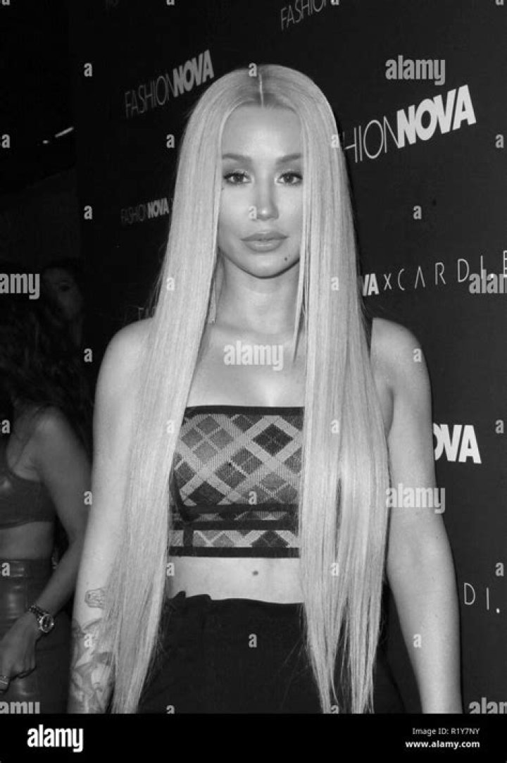 Iggy Azalea at Fashion Nova