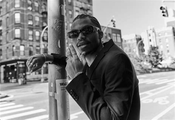Isaiah Mustafa&rsquo;s Exclusive HollywoodLife Portraits