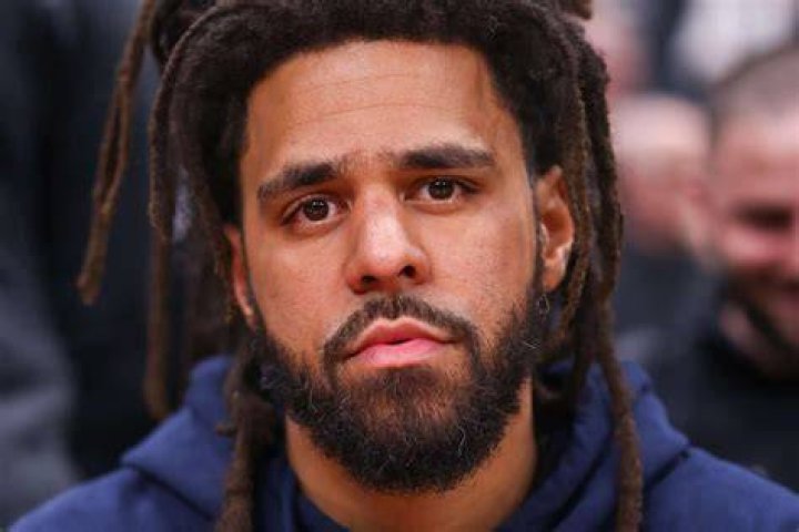 J. Cole’s ‘Snow On Tha Bluff’ New Song Tackles Racism & Sparks Debate – Hollywood Life