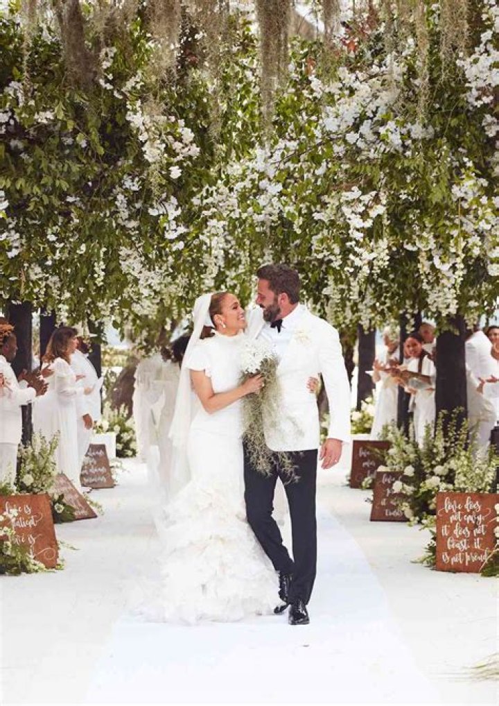 J.Lo Kisses Ben Affleck In New Photo From Their Wedding As She Celebrates Their 1st Anniversary With Sweet Letter