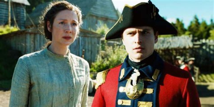 Jamie’s Son William Is Born & Claire Makes A Discovery — ‘Outlander’ Recap – Hollywood Life