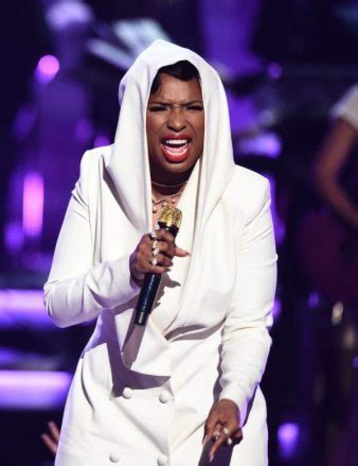 Janelle Monae’s Performance At BET Awards — Flashes Butt In Prince Tribute – Hollywood Life