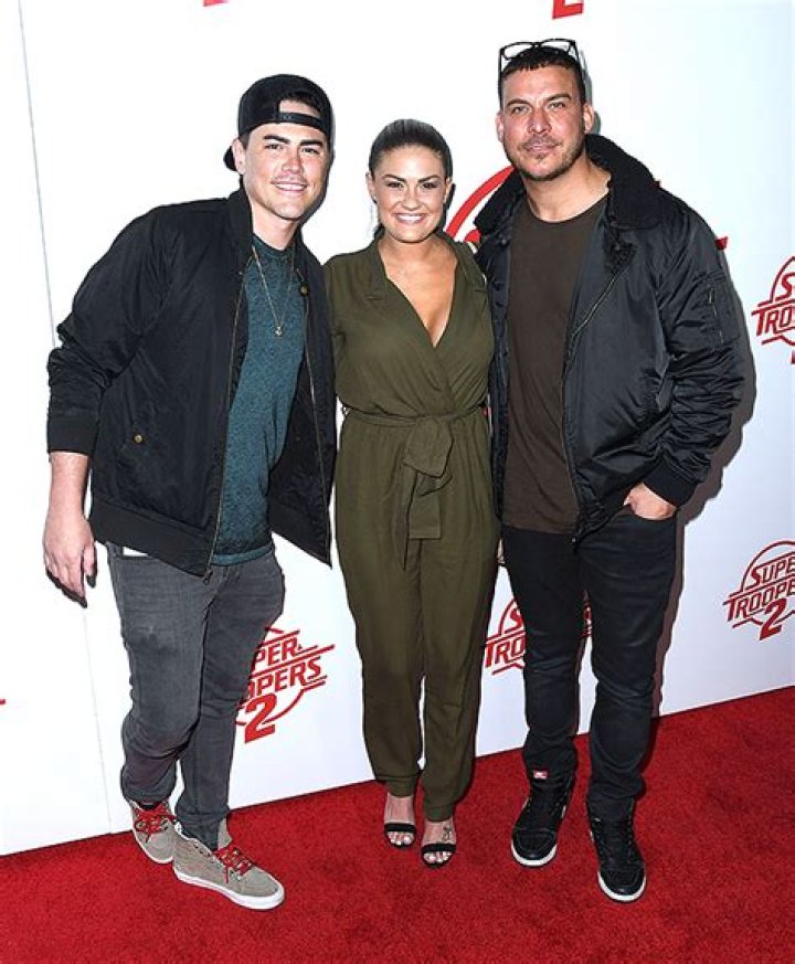 Jax Taylor Slams Tom Sandoval For Contacting Wife Brittany Cartwright – Hollywood Life