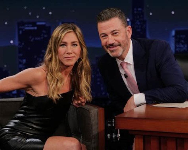 Jennifer Aniston & Jimmy Kimmel Sanitize Their 1st Award