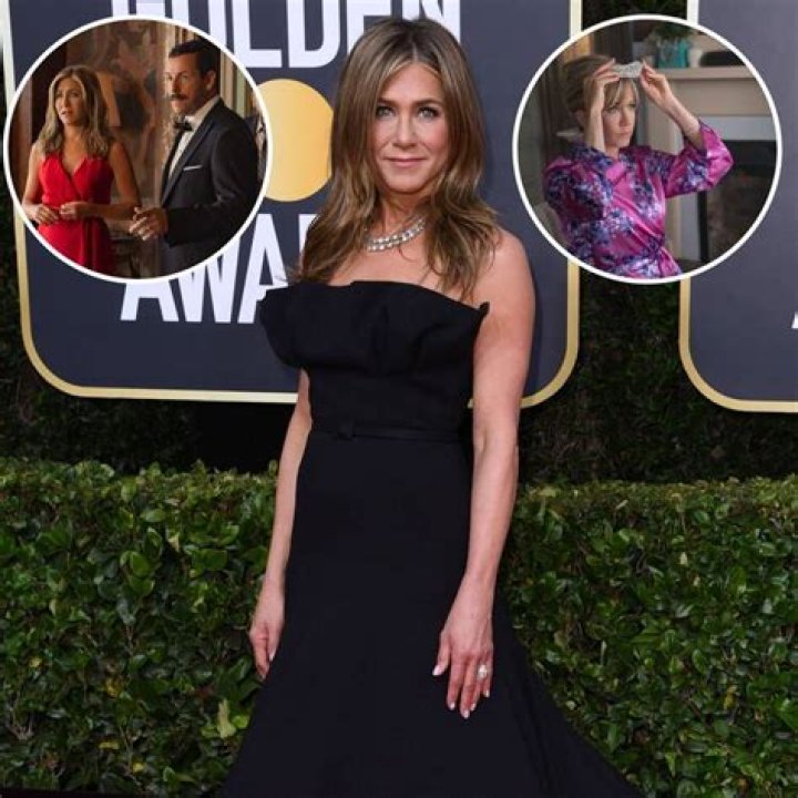 Jennifer Aniston Pregnant: ‘Bump’ Sparks Rumors After Brangelina Wedding