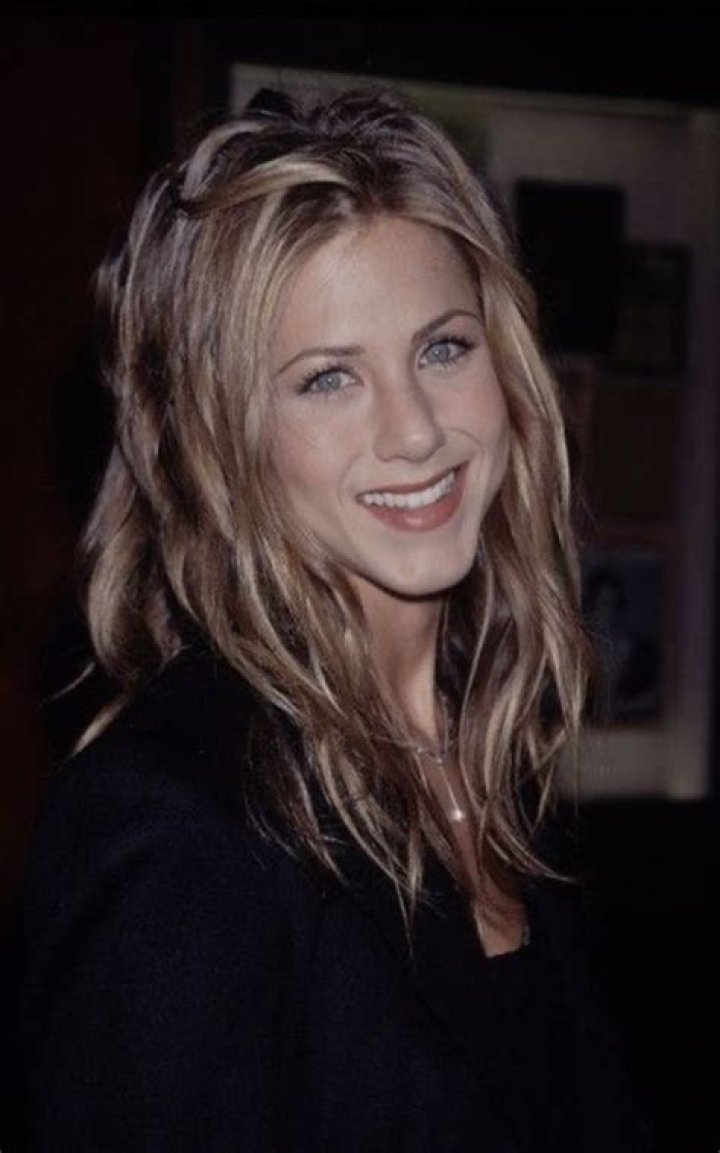 Jennifer Aniston&rsquo;s Hairstyles Through The Years