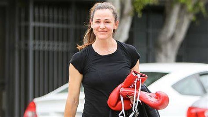 Jennifer Garner, 50, Shows Off Intense Workout Routine & Jokes Her Kids Call It ‘Jazzercise’: Watch
