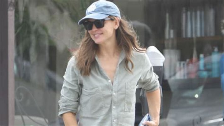 Jennifer Garner Rocks Denim Romper In LA As Ben Affleck Finishes Honeymoon With J.Lo & Their Kids: Photo