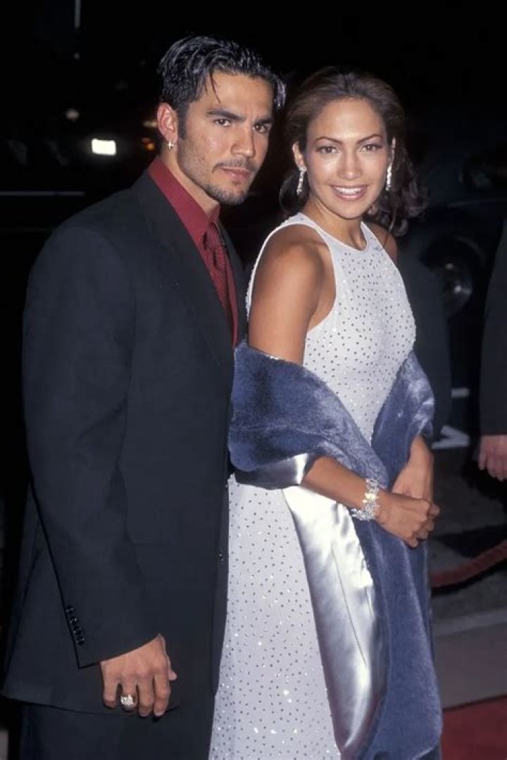 JENNIFER LOPEZ AND HUSBAND OJANI NOA 'THAT OLD FEELING' FILM PREMIERE, LOS ANGELES, AMERICA - 1997