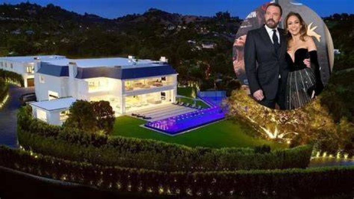 Jennifer Lopez Arrives To Ben Affleck’s House: Pics – Hollywood Life