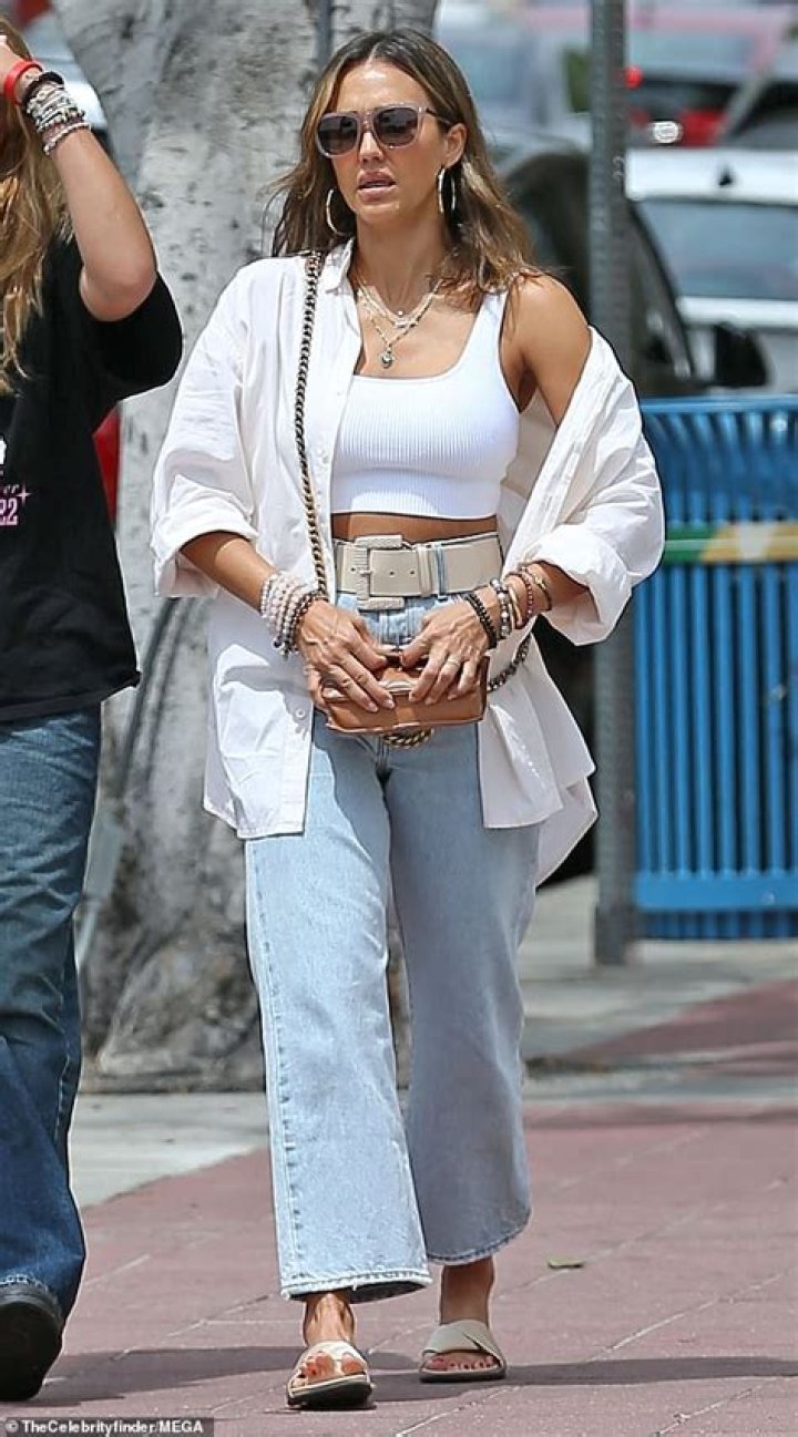Jessica Alba, 40, Rocks Bikini In Cabo For Family Vacation — Photos