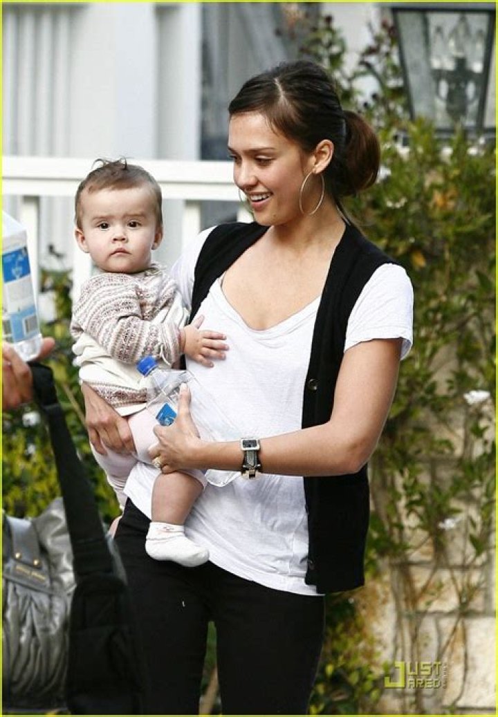 Jessica Alba, Honor Warren