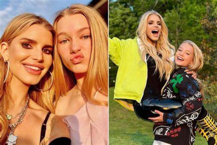 Jessica Simpson’s Daughter Maxwell, 7, Is Her Mom’s Twin In Stunning Family Thanksgiving Photo