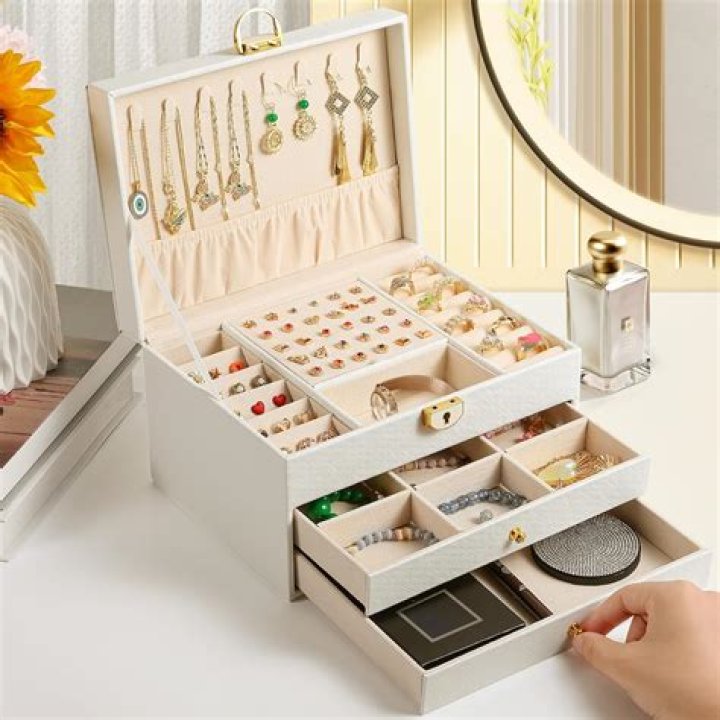 jewelry organizer