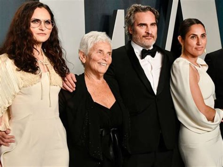 Joaquin Phoenix with his family at the &lsquo;Joker&rsquo; premiere