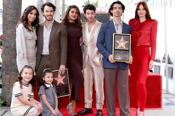 Joe Jonas Was 'Very Affectionate' With A Girl At Hollywood Restaurant, Says Eyewitness