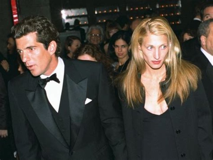 John F. Kennedy Jr.’s Wife Confessed To Kissing Another Man Before Their Tragic Deaths In Plane Crash – Hollywood Life