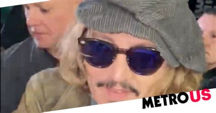 Johnny Depp Jokes About His Severed Finger With Fans After Show – Hollywood Life