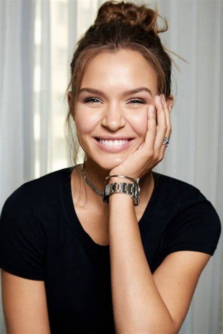 Josephine Skriver For Maybelline — New Brand Ambassador For Makeup Co – Hollywood Life