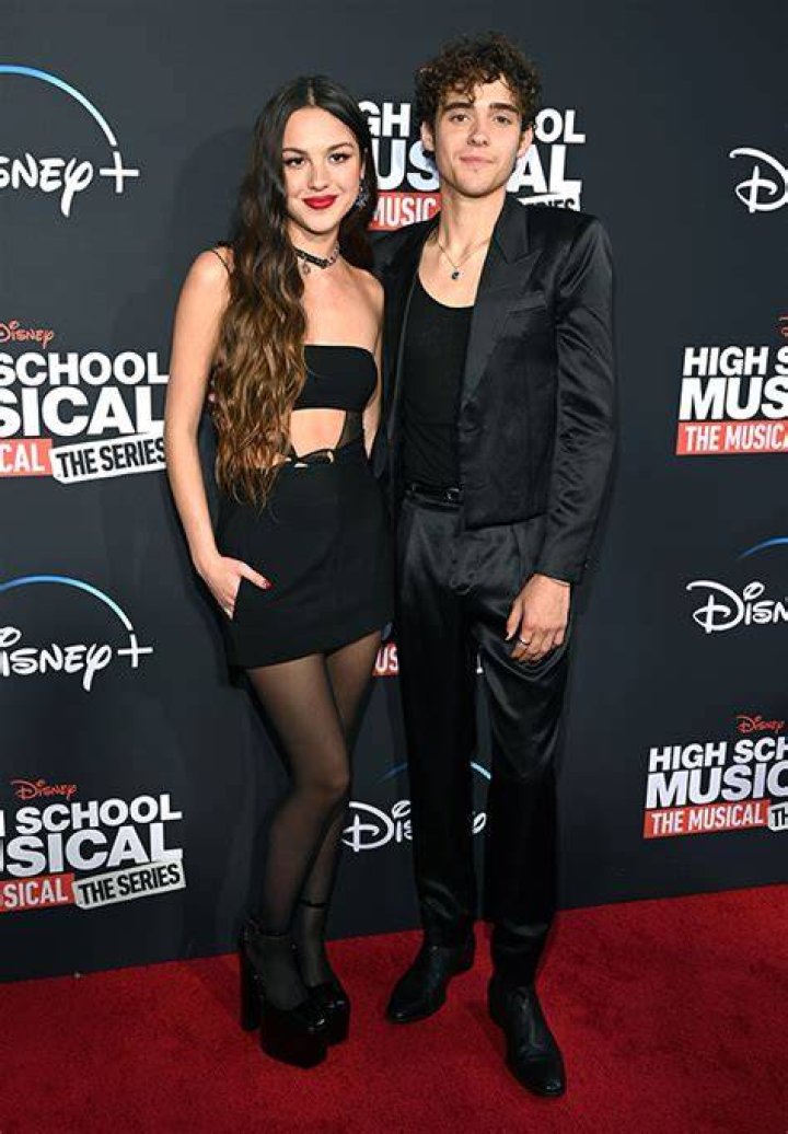 Joshua Bassett Defends Olivia Rodrigo From Angry Fan At Concert – Hollywood Life