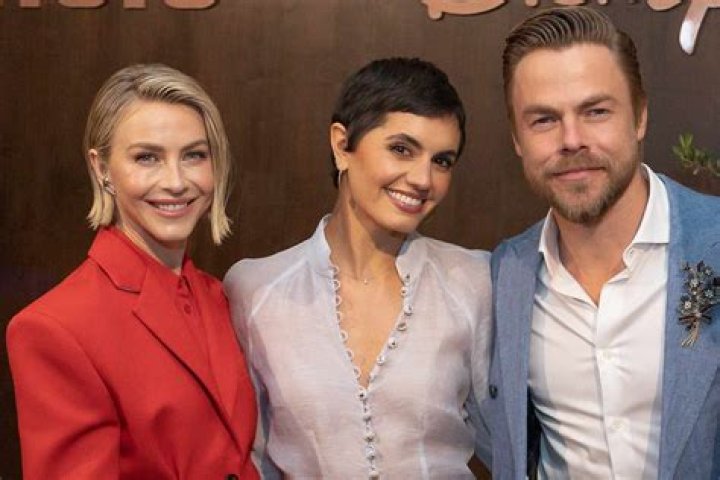 Julianne & Derek Hough Unite – Hollywood Life