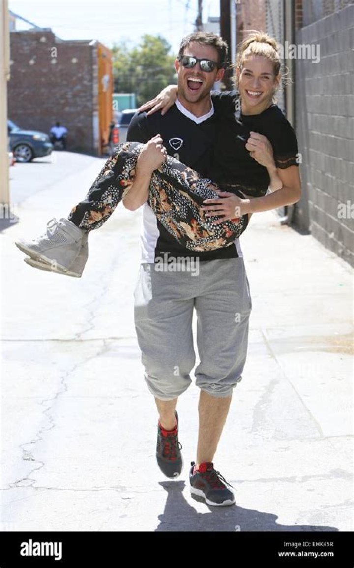 Julianne Hough Outs Jonathan Bennett