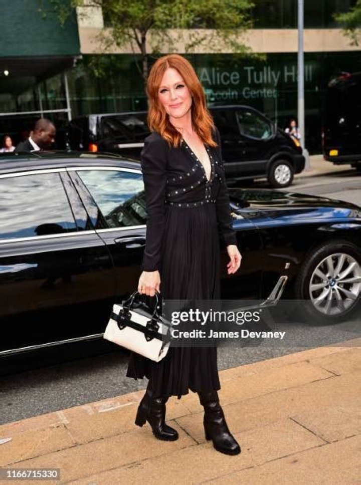 Julianne Moore At Longchamp Show