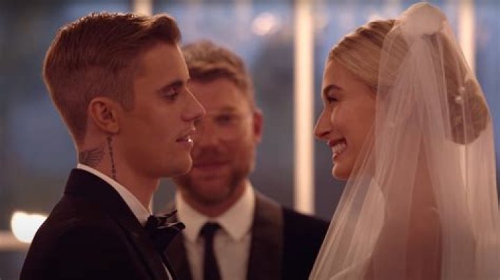 Justin Bieber Hailey Baldwin Pics
