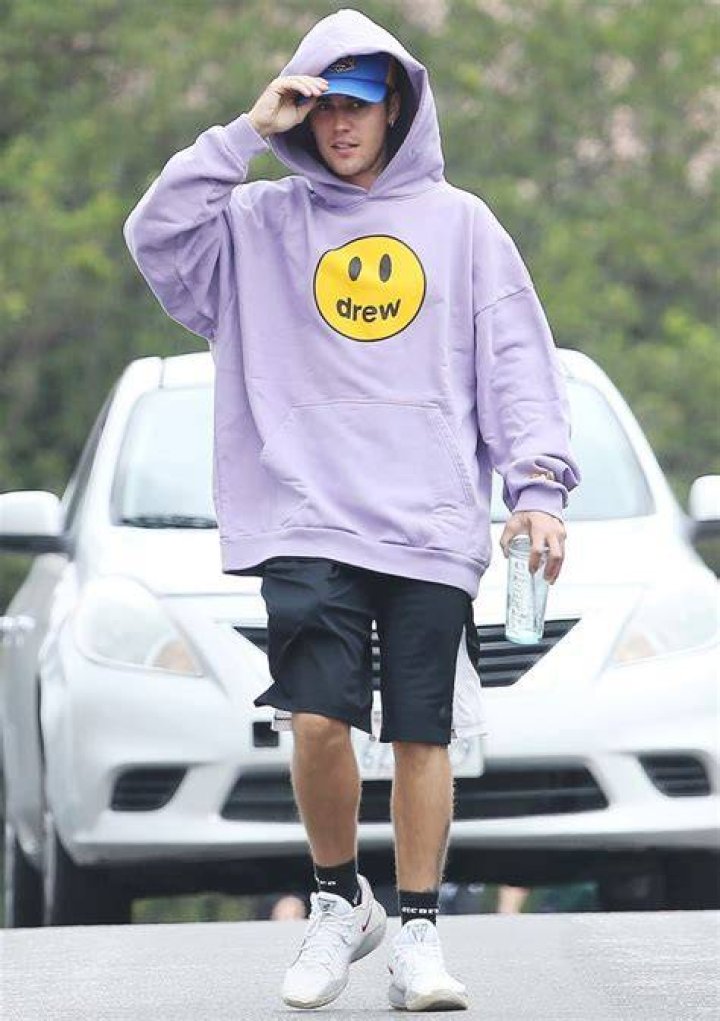 Justin Bieber & More – Hollywood Life
