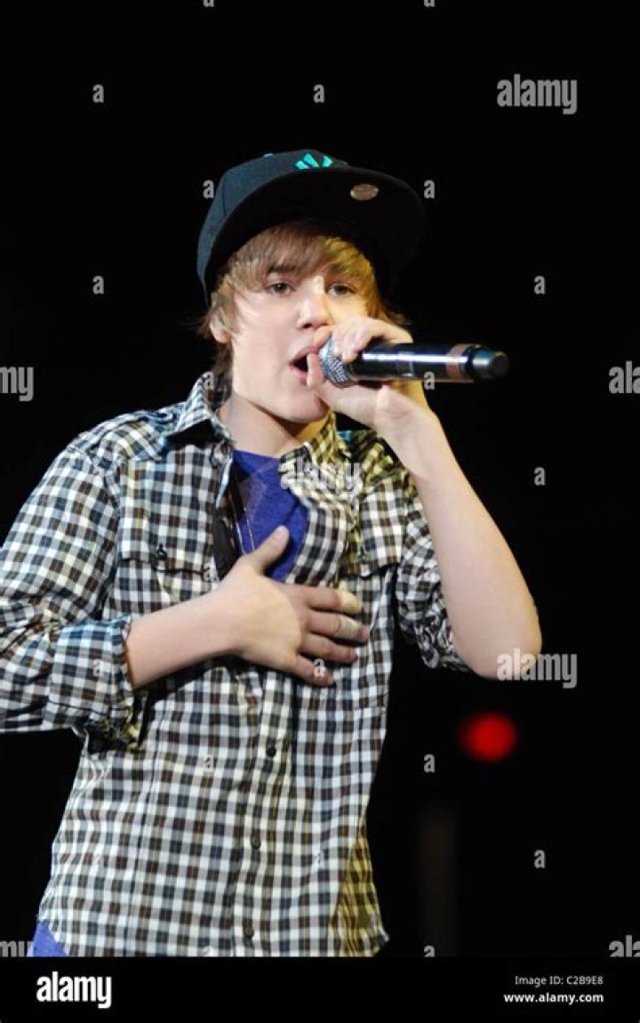 Justin Bieber Performing In Illinois
