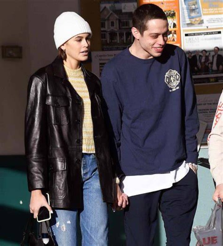 Kaia Gerber & Pete Davidson Pack On The PDA In Miami Beach