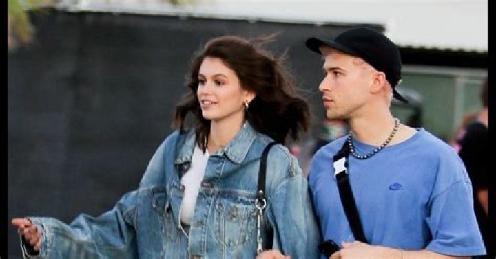 Kaia Gerber & Wellington Grand Go On A Romantic Stroll