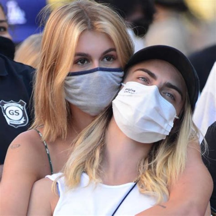 kaia gerber, cara delevigne