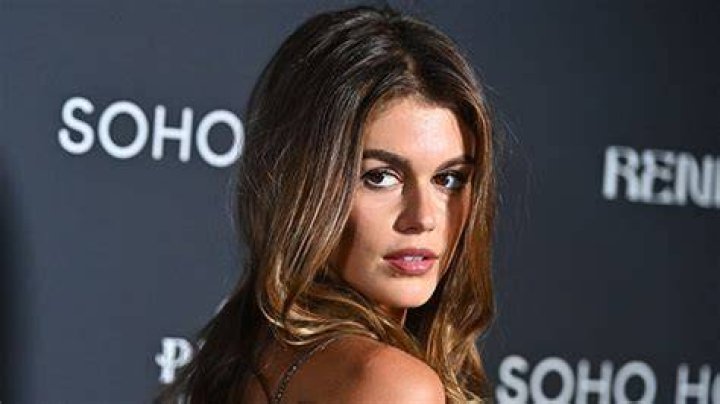 Kaia Gerber’s ‘Holy Grail’ Concealer Brightens Her Under Eyes & it’s 14% Off