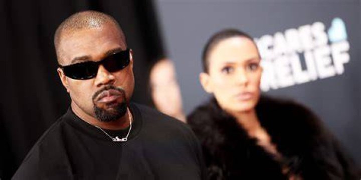 Kanye West’s ‘Security’ Song Seemingly Threatens Kim & Pete – Hollywood Life