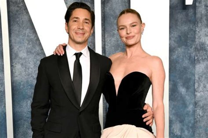 Kate Bosworth And Justin Long holding each other on a romantic stroll through Soho NYC Pictured: Justin Long,Kate Bosworth Ref: SPL5309609 120522 NON-EXCLUSIVE Picture by: WavyPeter / SplashNews.com Splash News and Pictures USA: 310-525-5808 UK: 020 8126 1009 World Rights