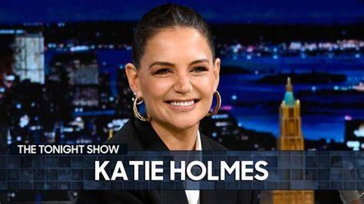 Katie Holmes shows cleavage in NYC