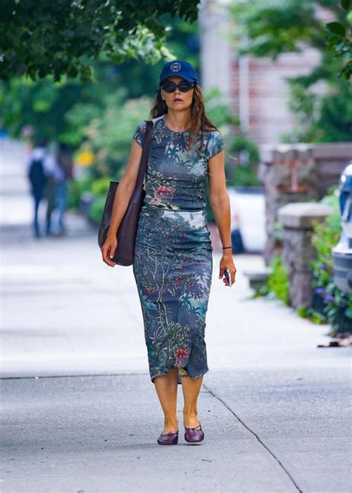 Katie Holmes walks in NYC