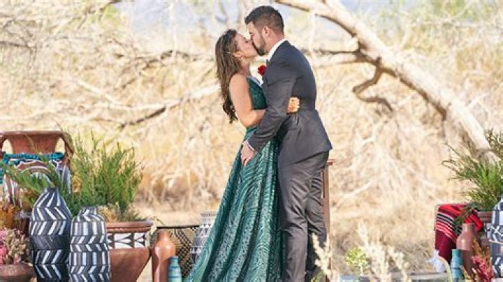 Katie Thurston Reveals Wedding Plans With Blake Moynes: Exclusive – Hollywood Life