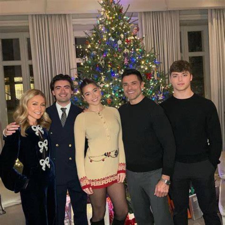 Kelly Ripa & her family