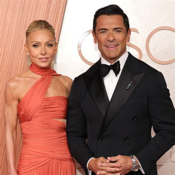 kelly ripa and mark crotch live