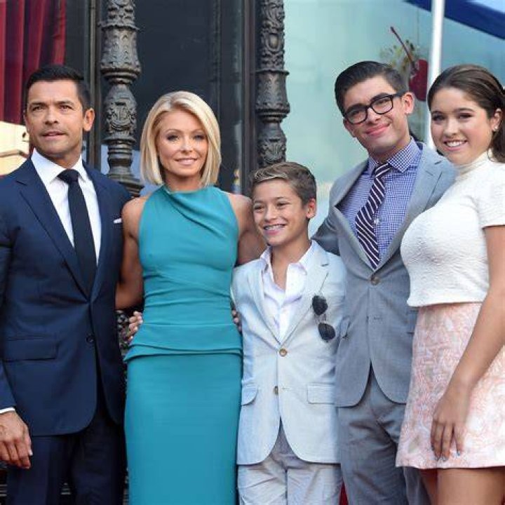 Kelly Ripa, Mark Consuelos, Kids