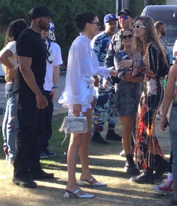Kendall Jenner Chats Up Gigi Hadid