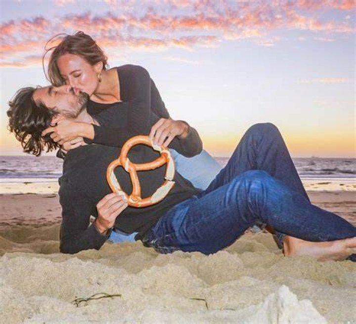 Kendall Long Engaged To Boyfriend Mitch Sage – Hollywood Life