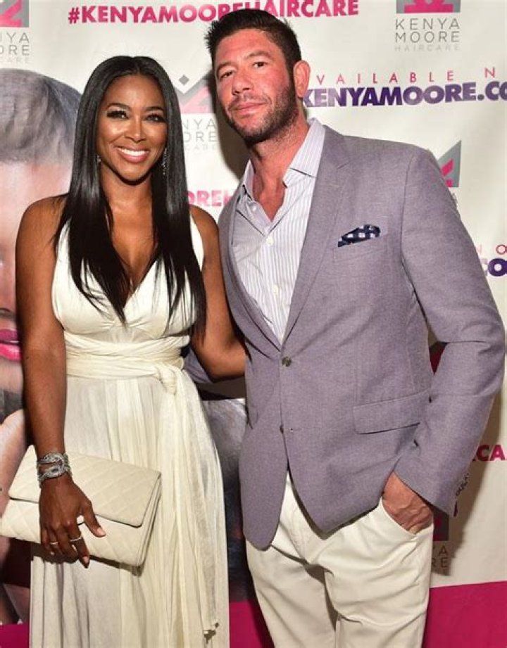 kenya moore boyfriend