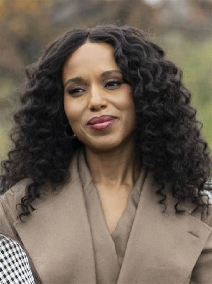 Kerry Washington Is Pretty In Pink At 2022 Producers Guild Awards
